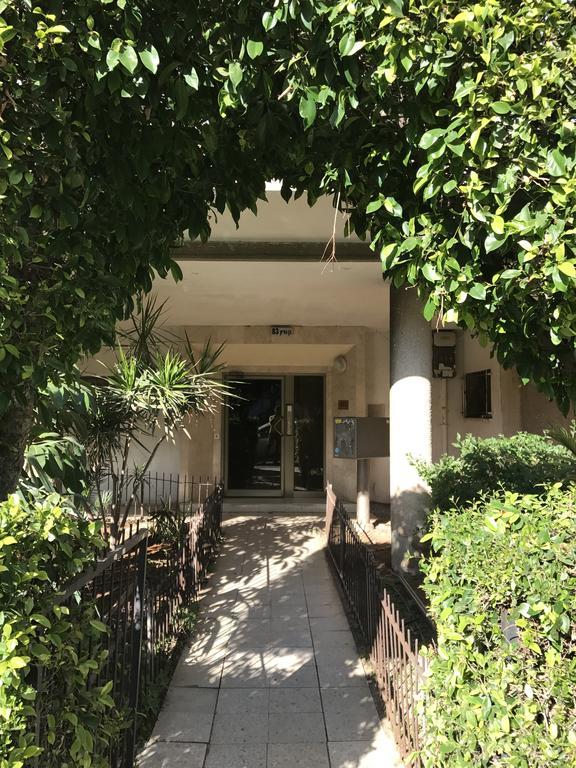 Apartamento Ben Gurion 83 Tel Aviv Exterior foto